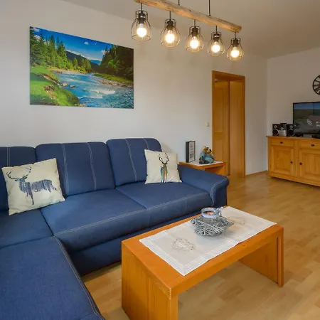Almer Apartmán *
